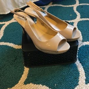 Nine West cream heels